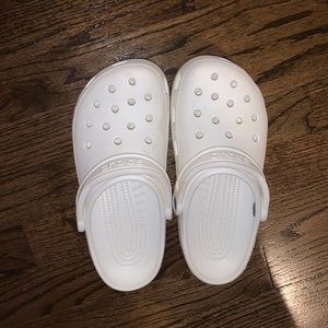 BARELY WORN WHITE CROCS